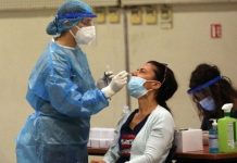 COVID-19: Αγωνία για τα επόμενα κρούσματα