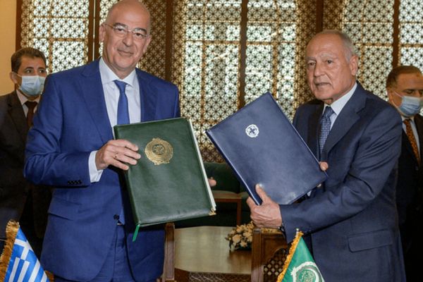 Μνημόνιο συνεργασίας Ελλάδας-Αραβικού Συνδέσμου για την αντιμετώπιση κοινών προκλήσεων