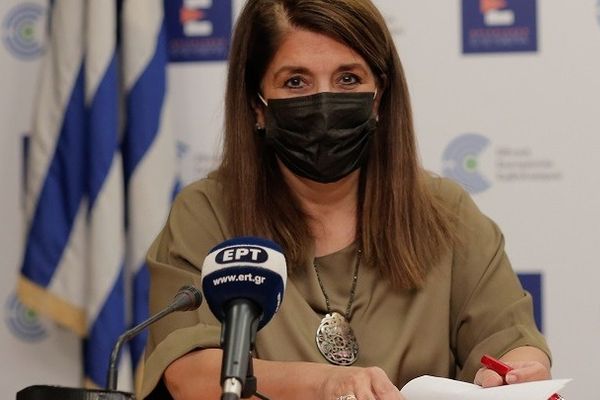 Παπαευαγγέλου: Κατά 44% πιο μεταδοτική η μετάλλαξη Δέλτα