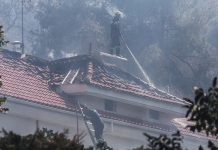 Μάχη με τις φλόγες σε Σταμάτα και Ροδόπολη-Κάηκαν σπίτια και ΙΧ