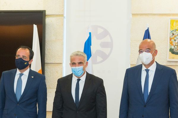 Δένδιας «καρφώνει» Τουρκία για τις σχέσεις της με τους Ταλιμπάν