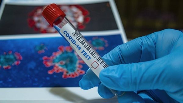 Στα 17 τα κρούσματα της Όμικρον στην Ελλάδα – Σχεδόν 100 νεκροί από την πανδημία