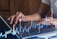 Moody’s Analytics για Ελλάδα: Αναπτυξιακό άλμα, αύξηση του ΑΕΠ 8,2% το 2021