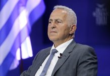 «Αδειάζει» τον Τσίπρα ο Αποστολάκης για τις φρεγάτες