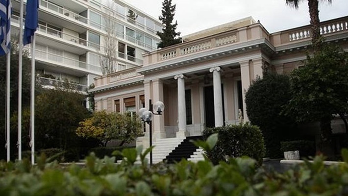 Μέτρα-ασπίδα στις αυξήσεις: Ανεβαίνει στα 15 από 9 ευρώ η μηνιαία επιδότηση στο ρεύμα