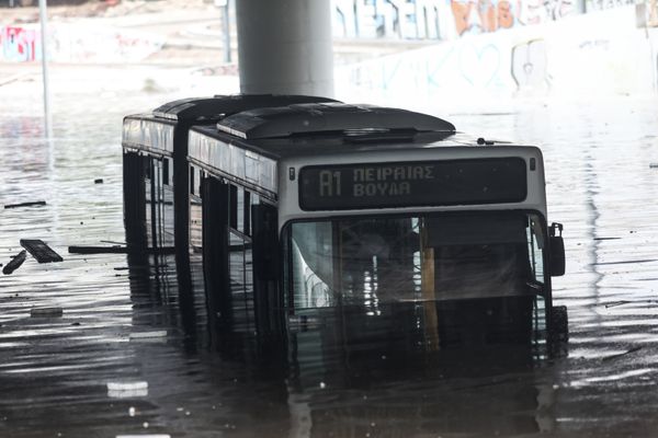 Κακοκαιρία «Μπάλλος»: Σάρωσε σε Αττική, Χαλκιδική, Ηλεία, Εύβοια, Κέρκυρα