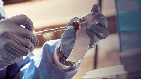 Πρόεδρος Παγκόσμιου Ιατρικού Συλλόγου: Υποχρεωτικός εμβολιασμός σε όλη την Ευρώπη