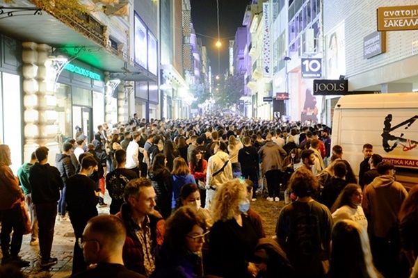 Ερμού το βράδυ της Παρασκευής με τα 6.909 κρούσματα