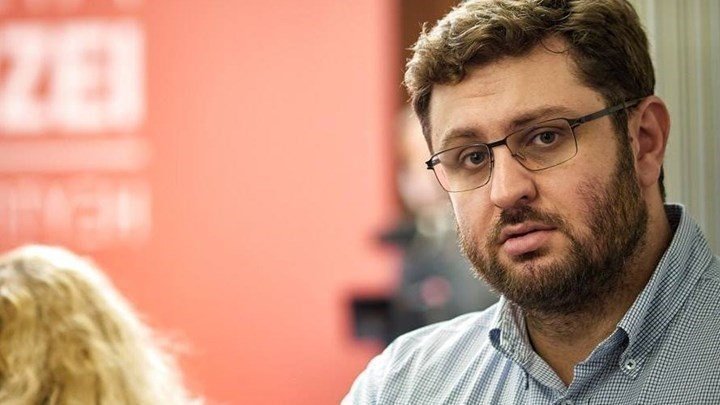 Η Αριστερά εκτονώνεται στον χόλο της