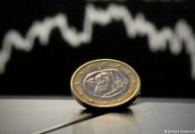 Ευρωβαρόμετρο: “Θετικό για τη χώρα” θεωρεί το ευρώ το 73% των Ελλήνων