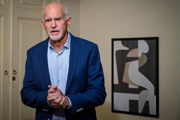 ΚΙΝΑΛ: Νοθεία στον πρώτο γύρο των εκλογών καταγγέλλει ο Παπανδρέου