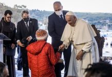 Θερμό ευχαριστώ των προσφύγων στον Πάπα Φραγκίσκο