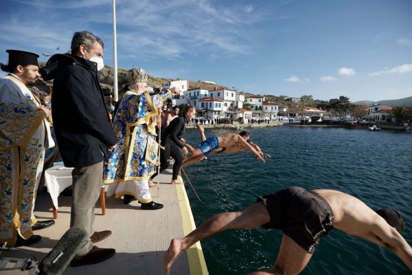 Μητσοτάκης: Επιλογή ζωής το εμβόλιο - Στις ΜΕΘ το 86% είναι ανεμβολίαστοι